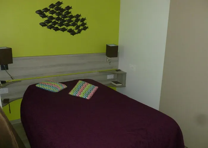 La Corniche D'or A St Raphael